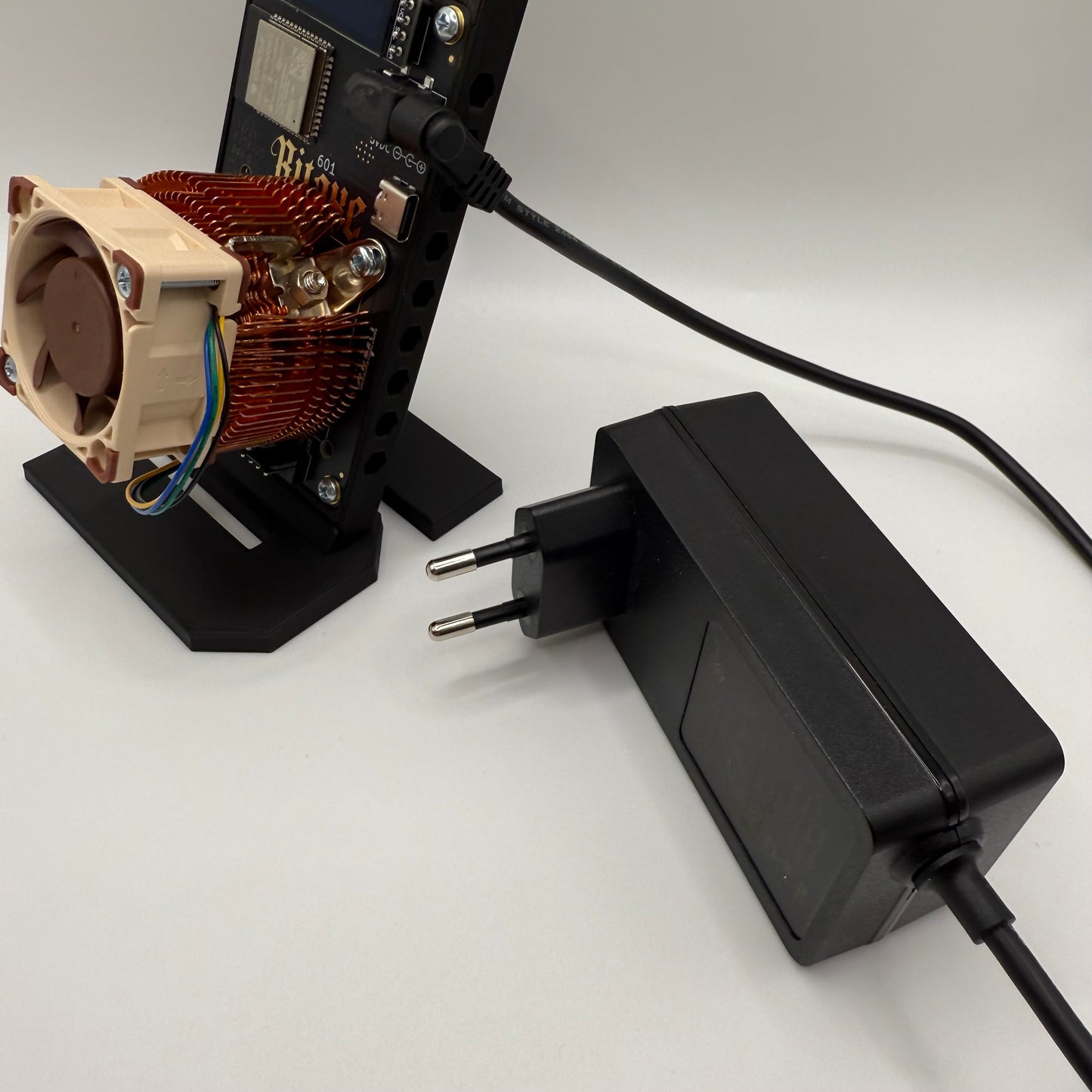 Bitaxe Replacement Power Supply 31.2W (5.2V/6A)